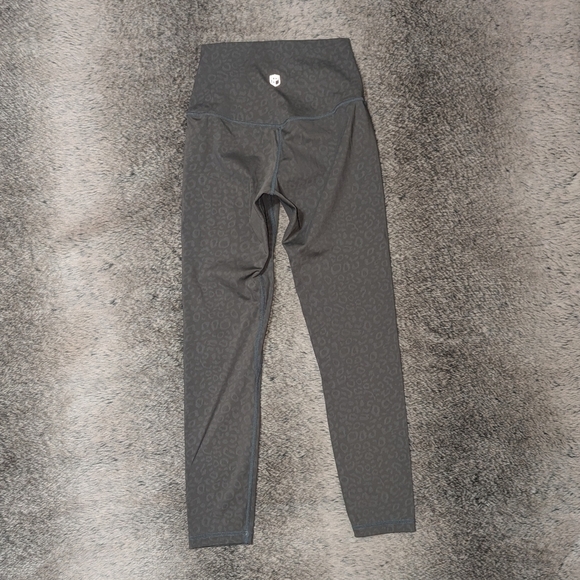 Born Primitive Fierce Legging Green Leopard Women's Small - Picture 2 of 8